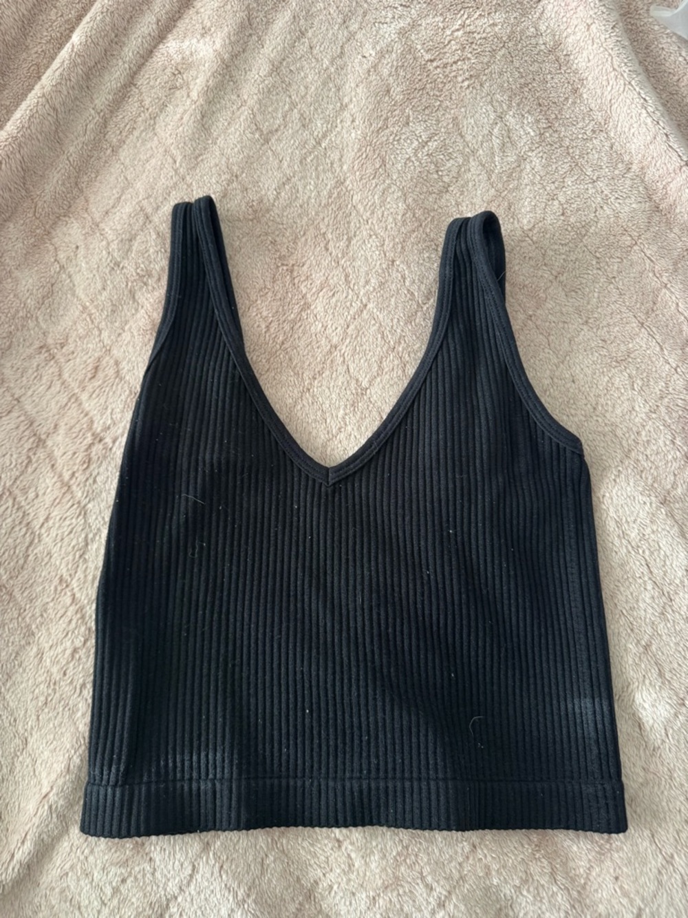Women’s Ribbed V-Neck Tank Top - Black